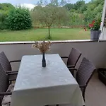 Apartman Pometo I